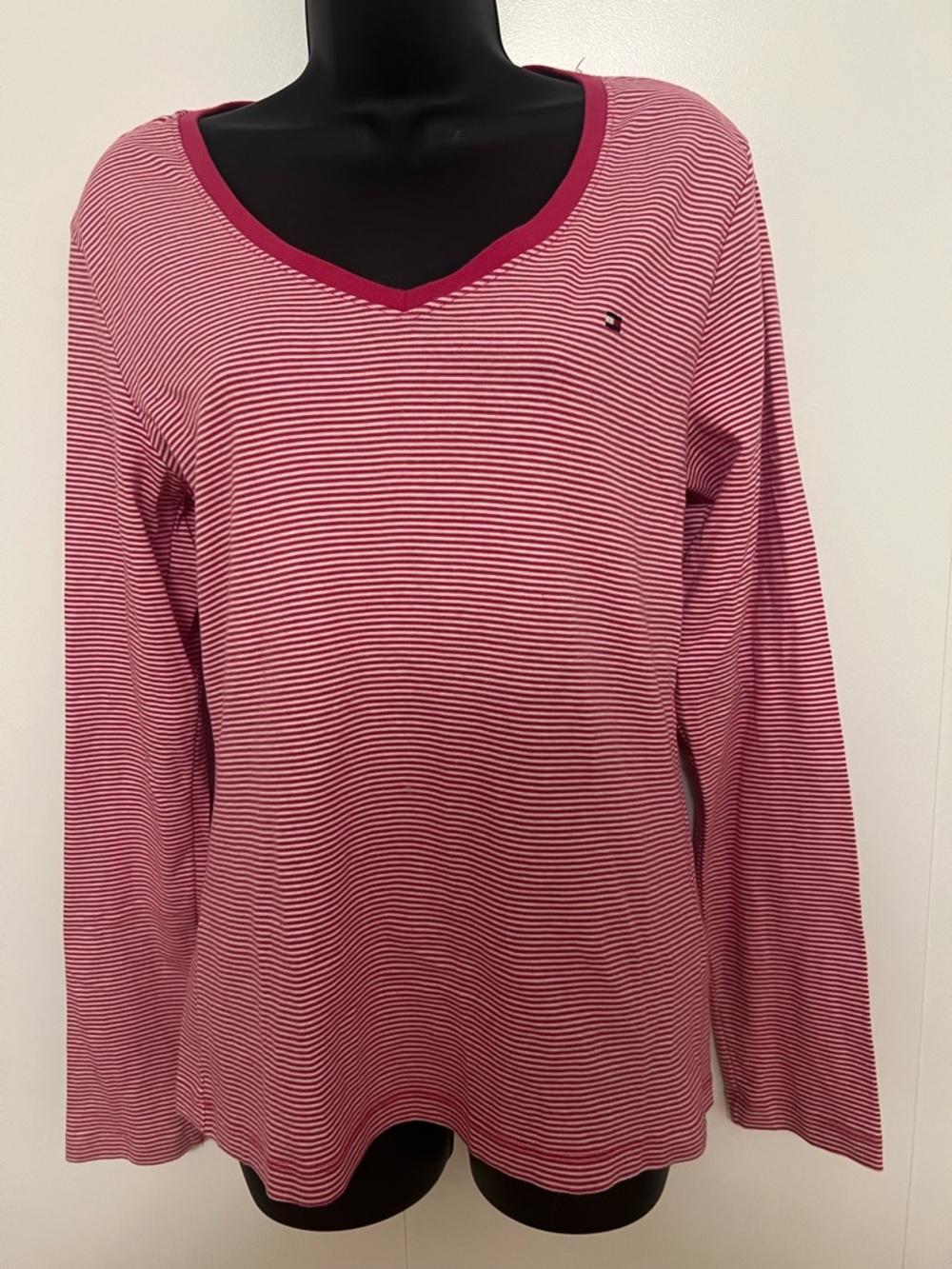 Tommy Hilfiger Women's Pink Stripe V-Neck Long Sleeve Top
